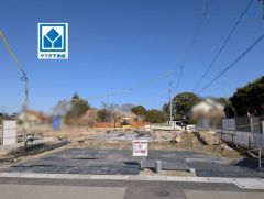 現地（2026年2月）撮影 。1号棟4LDK。 吹抜けデザインで明るく開放的なお家です＾＾