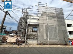 スーパーやコンビニなども近く周辺環境充実。快適でゆとりのある生活空間で新生活を始めましょう＾＾