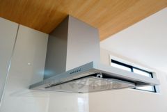 同仕様写真。現況と異なる場合は現況を優先します。コンロ上には換気扇完備＾＾