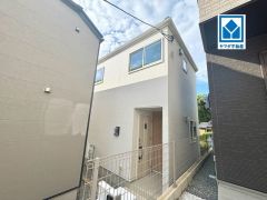 スーパーやコンビニ、バス停なども近く周辺環境充実。快適でゆとりのある生活空間で新生活を始めましょう＾＾