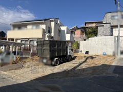 南向きなので採光の良い明るい物件です。