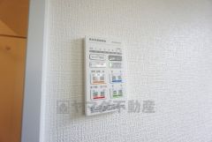 雨の日の洗濯も安心できる浴室暖房乾燥機付き浴室。リモコンで操作もボタン1つで簡単。
