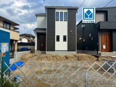 オール電化＾＾敷地約63坪＾＾歩7分圏にマルキョウ、エフコープ、ファミマ、保育園など周辺環境充実＾＾