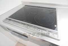 IHクッキングヒーターは火を使わないため、火災の発生リスクを抑えることが出来ます。汚れてもサッとふけてお掃除らくらく＾＾