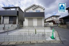最新の設備で気持ちの良い新生活を送りませんか。お気に入りの家具とインテリアで素敵な部屋を作りましょう。